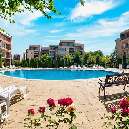 Nessebar And Apartment *