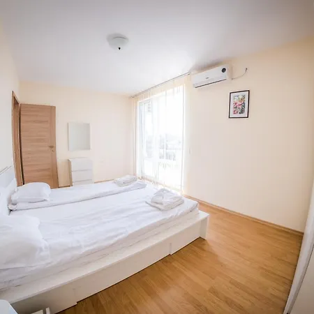 Nessebar And Apartament Słoneczny Brzeg