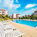 Nessebar And Apartment *